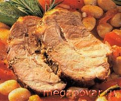Фото блюда к рецепту Жаркое из свинины с фасолевым гарниром