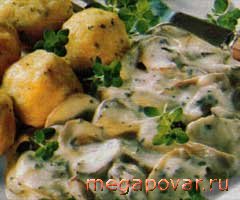 Фото блюда к рецепту Клецки с грибами в сметанном соусе